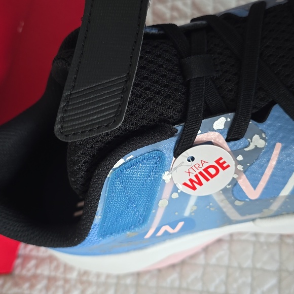 New Balance Rave Run V2 Bungee Lace With Top Strap Wide Shoes - Picture 11 of 13